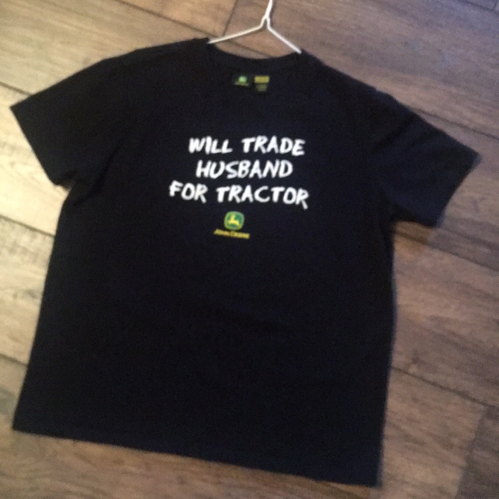 John Deere women’s fitted tee large 12/14